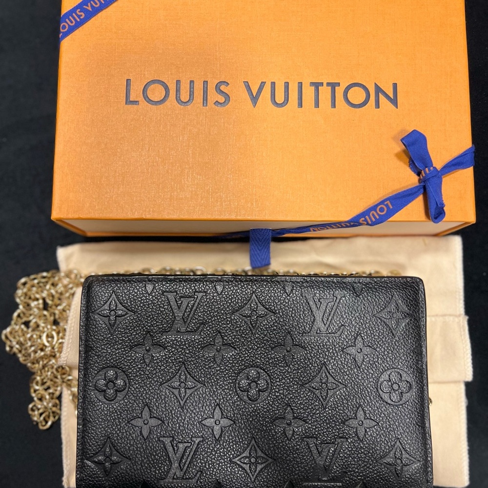 Louis Vuitton Vavin chain wallet in black - Picture 3 of 10